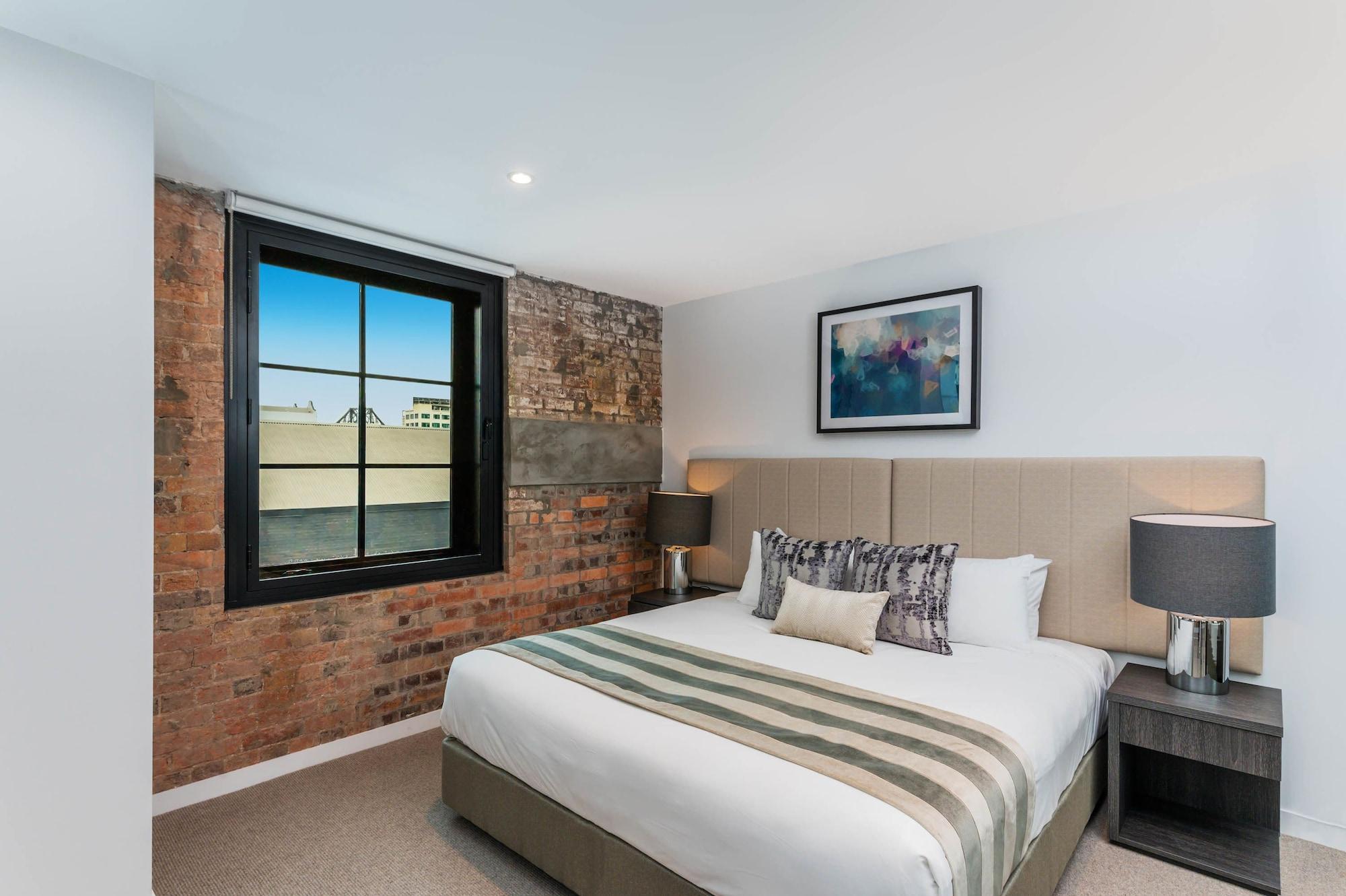 Fv By Peppers Aparthotel Μπρίσμπεϊν Εξωτερικό φωτογραφία A bedroom at the hotel
