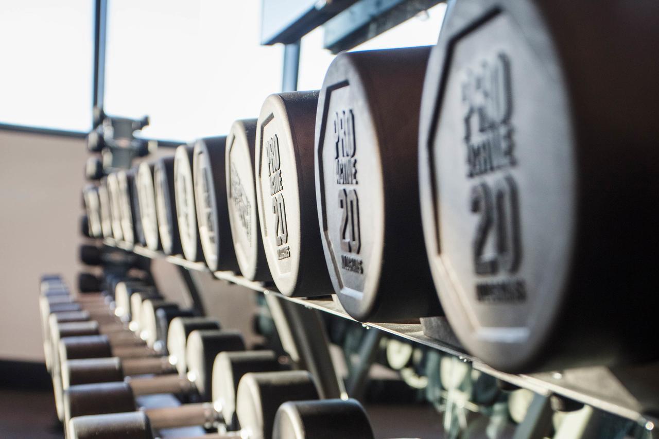 Fv By Peppers Aparthotel Μπρίσμπεϊν Εξωτερικό φωτογραφία Dumbbells on a rack