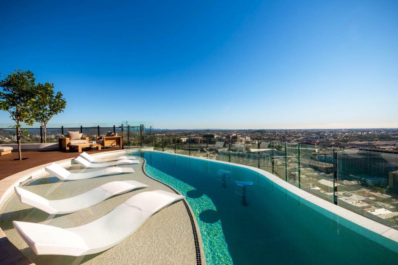 Fv By Peppers Aparthotel Μπρίσμπεϊν Εξωτερικό φωτογραφία Skyline Residences rooftop pool
